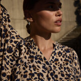 Pulz Jeans ( Dame )  - PULZ - PZGLORIA 1/2 ST. BLOUSE | SKJORTE BROWN ANIMAL